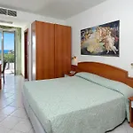 Hotel Domingo 3*